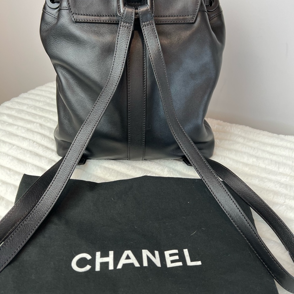 💯💎Authentic💎 CHANEL CC Turnlock Lambskin Leather Backpack - Picture 5 of 14